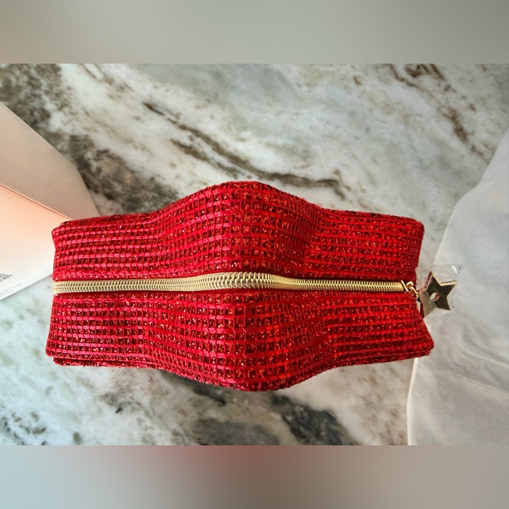 Dior RED STAR pouch. Gold hardware. Sealed zipper pull New no box - Picture 8 of 10